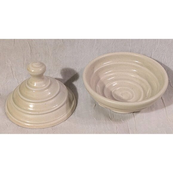 Art Pottery Salt Cellar Dish Lid Lucy Fagella Ring Trinket Box Marked LF Neutral - Picture 3 of 16